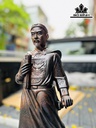 Tượng Trần Quốc Tuấn Gỗ Mun Hoa Cao 60 Ngang 19 Sâu 15 (cm)
