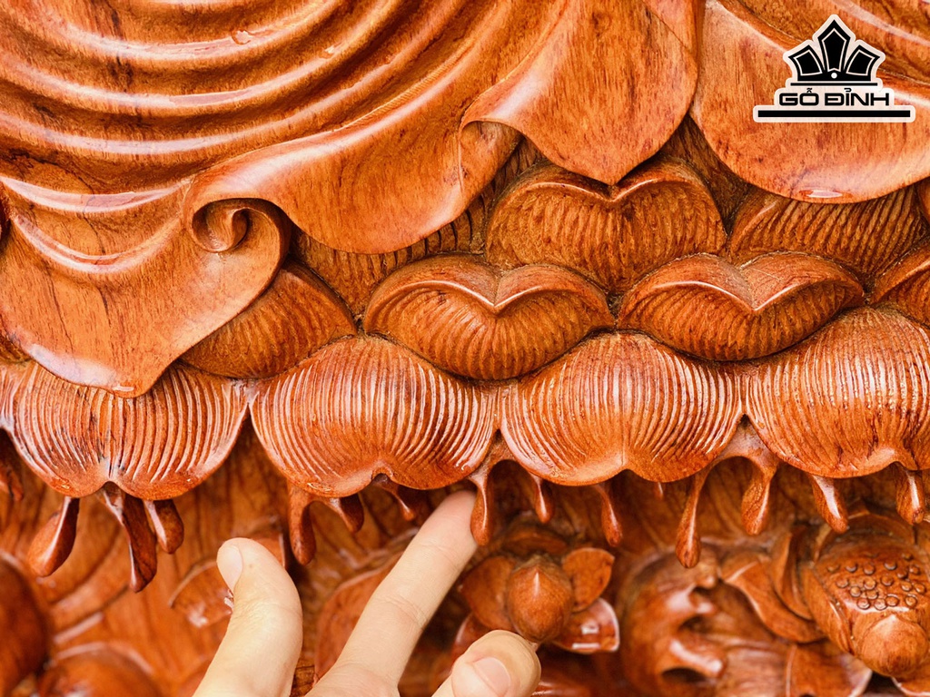 Tranh Phật Bà Quan Âm Gỗ Hương Cao 107 Ngang 57 Sâu 7 (cm)