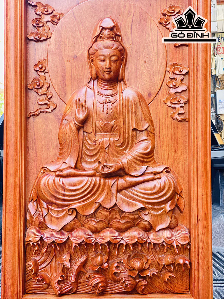 Tranh Phật Bà Quan Âm Gỗ Hương Cao 107 Ngang 57 Sâu 7 (cm)
