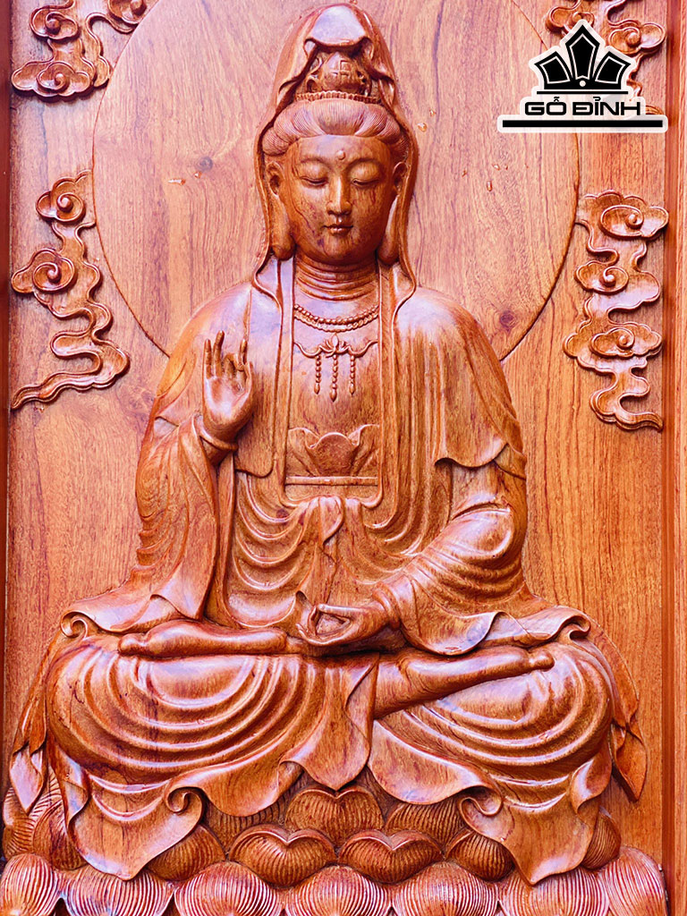Tranh Phật Bà Quan Âm Gỗ Hương Cao 107 Ngang 57 Sâu 7 (cm)