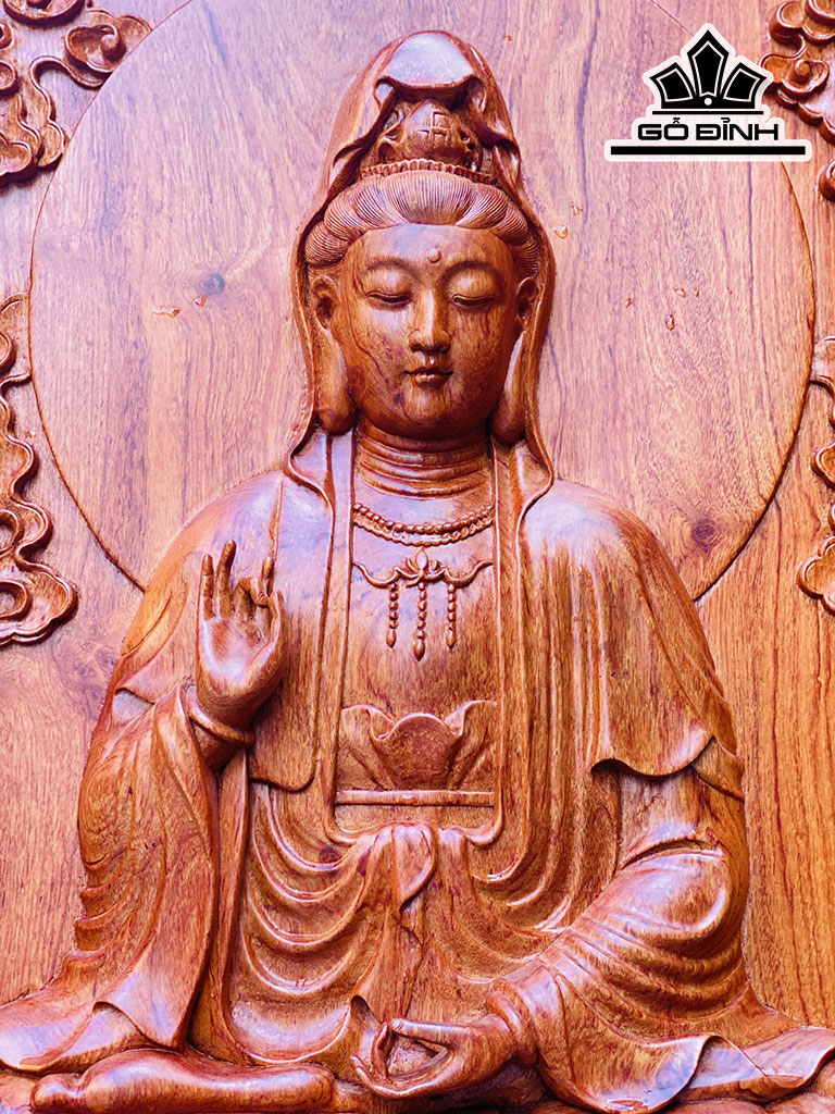 Tranh Phật Bà Quan Âm Gỗ Hương Cao 107 Ngang 57 Sâu 7 (cm)