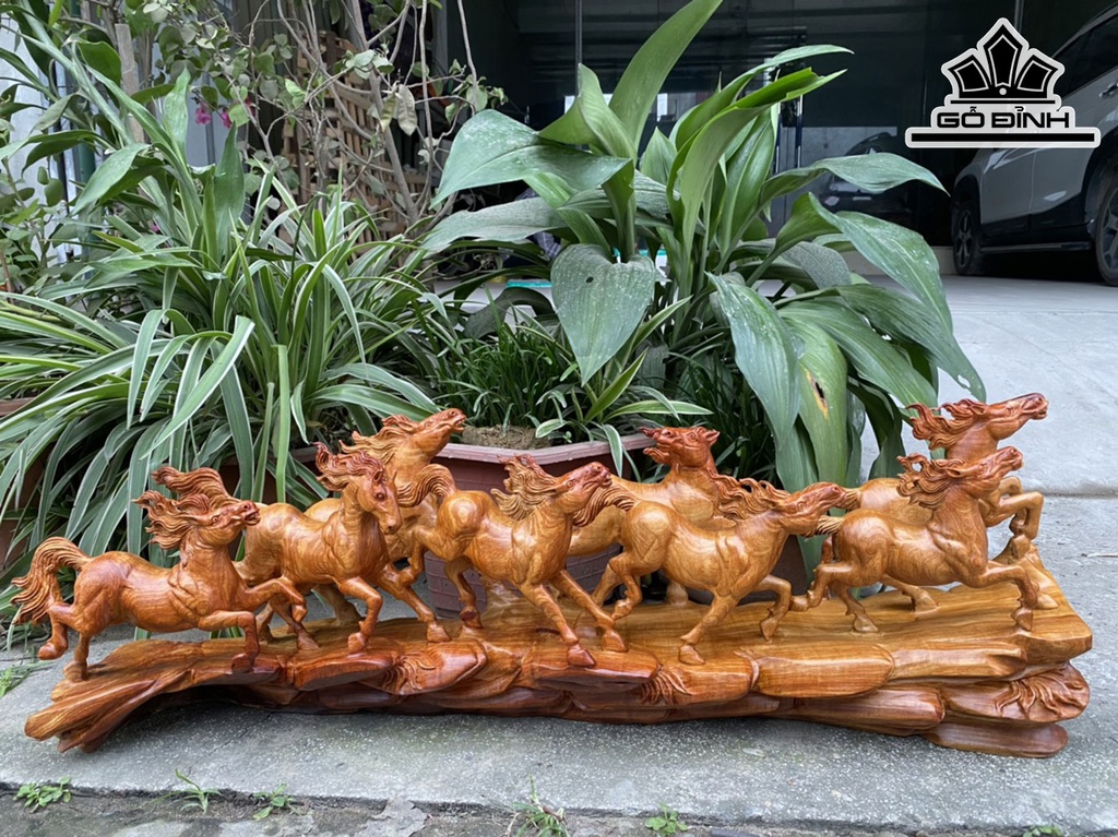 Tượng Bát Mã Gỗ Hương Cao 30 Ngang 88 Sâu 17 (cm)