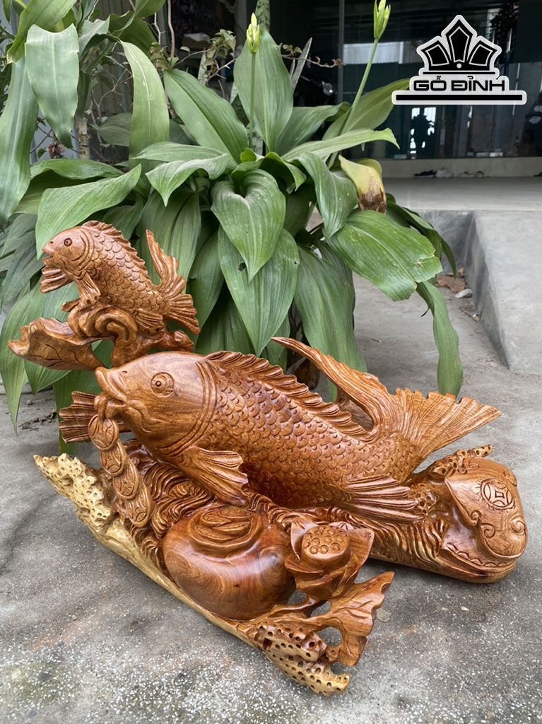 Tượng Cá Chép Mẫu Tử Gỗ Hương Cao 38 Ngang 56 Sâu 27 (cm)