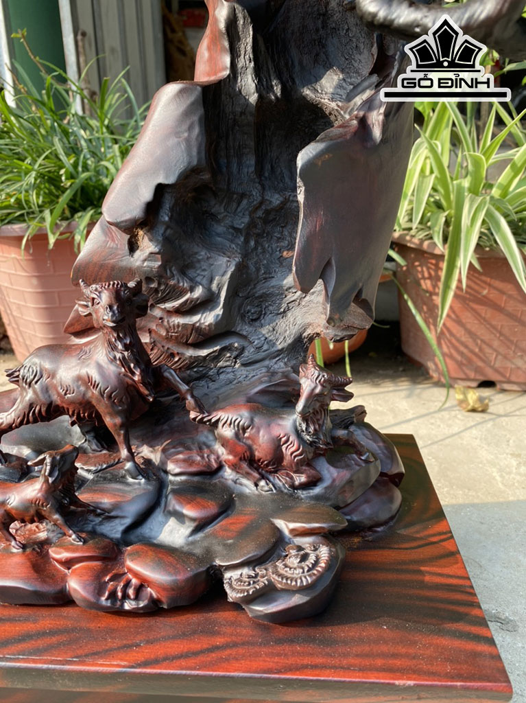 Tượng Dê Phong Thủy Gỗ Hương Cao 42 Ngang 43 Sâu 23 (cm)
