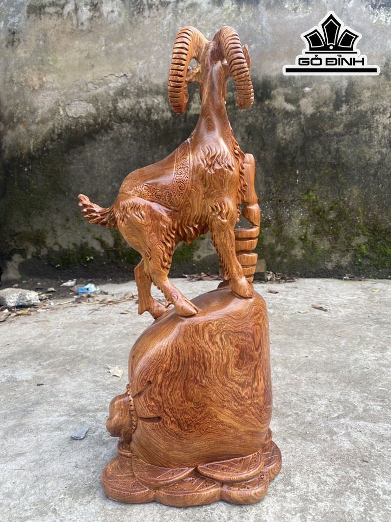 Tượng Dê Phong Thủy Gỗ Hương Cao 56 Ngang 22 Sâu 20 (cm)