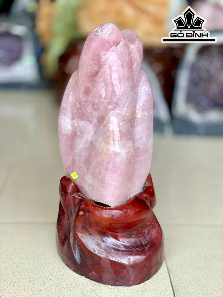 Tác Phẩm Đá Thạch Anh Hồng Cao 48 Ngang 20 (cm) 14,88kg
