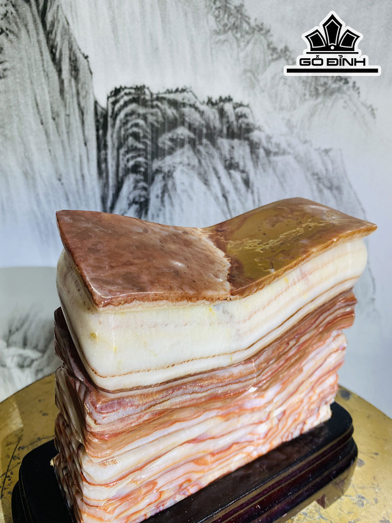 Tác Phẩm Đá Phú Quý Cao 16 Ngang 19 (cm) 3,9kg