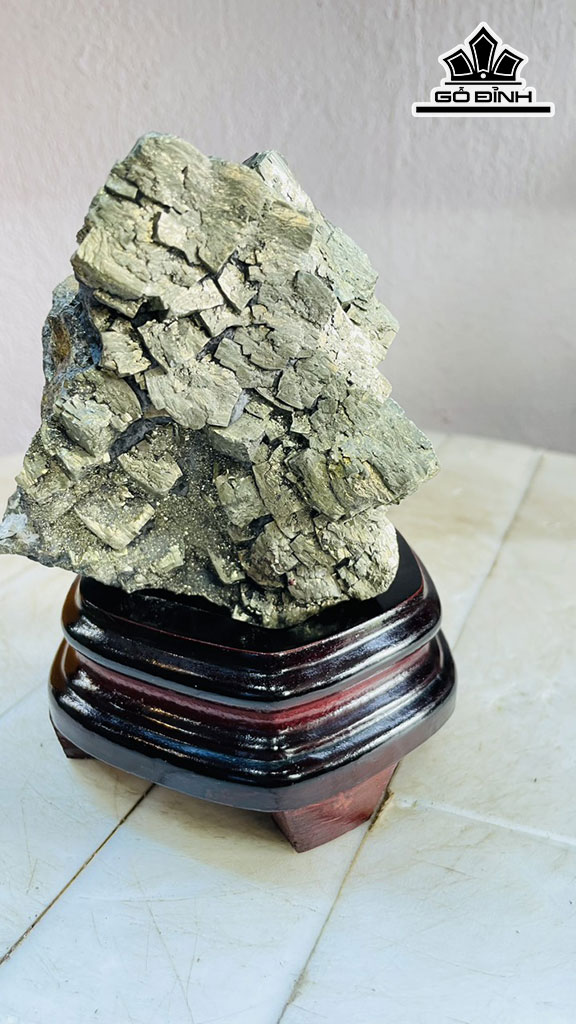 Tinh Thể Đá Pyrite Cao 15 Ngang 10 (cm) 1,2kg