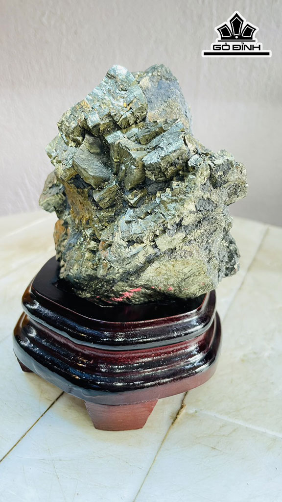 Tinh Thể Đá Pyrite Cao 15 Ngang 10 (cm) 1,2kg