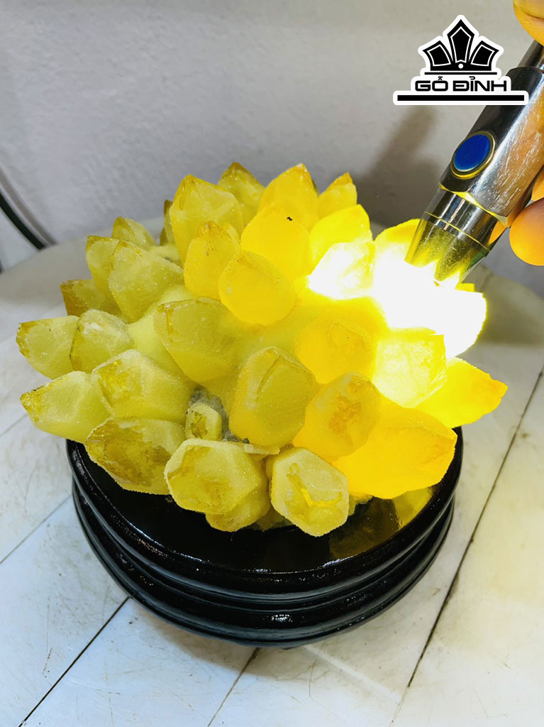 Tinh Thể Đá Thạch Anh Vàng Cao 14 Ngang 15 (cm) 1,9kg