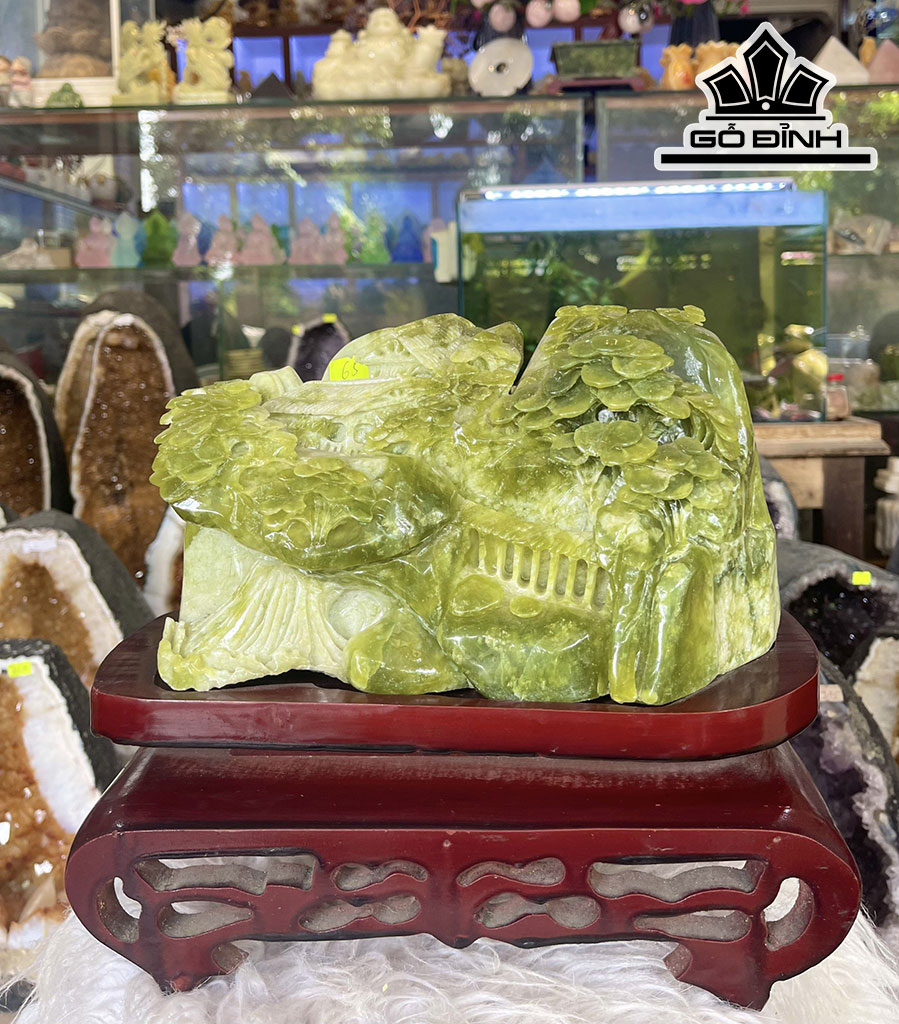 Tác Phẩm Non Sơn Gấm Vóc Đá Sapentine Cao 37 Ngang 32 (cm) 9kg