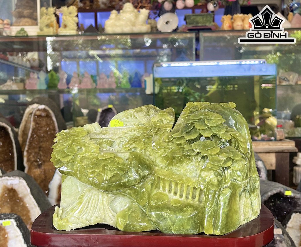 Tác Phẩm Non Sơn Gấm Vóc Đá Sapentine Cao 37 Ngang 32 (cm) 9kg