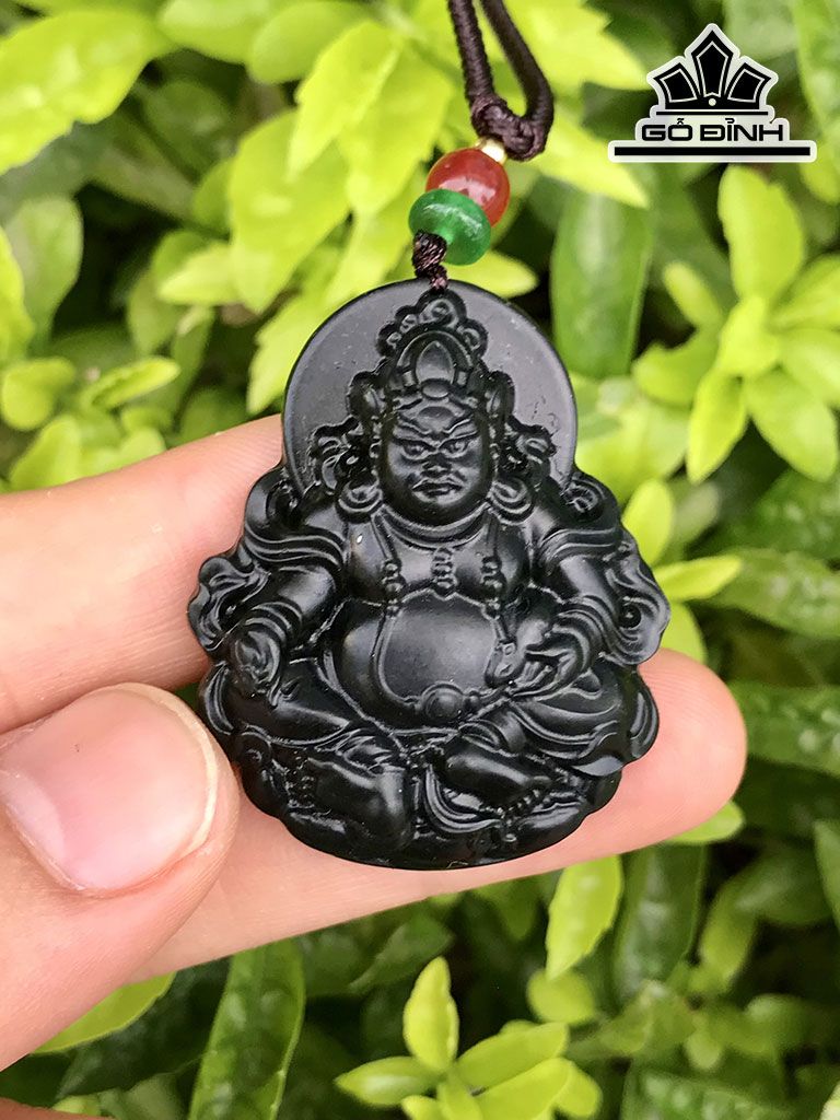 Mặt Dây Chuyền Đá Ngọc Bích (Nephrite Jade) Cao 39,8 Ngang 32,8 Sâu 7,8 (mm)