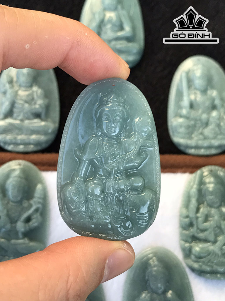 Mặt Dây Chuyền Phật Bản Mệnh Đá Cẩm Thạch (Jadeite) Cao 4,75 Ngang 3 Sâu 0,6 (mm)