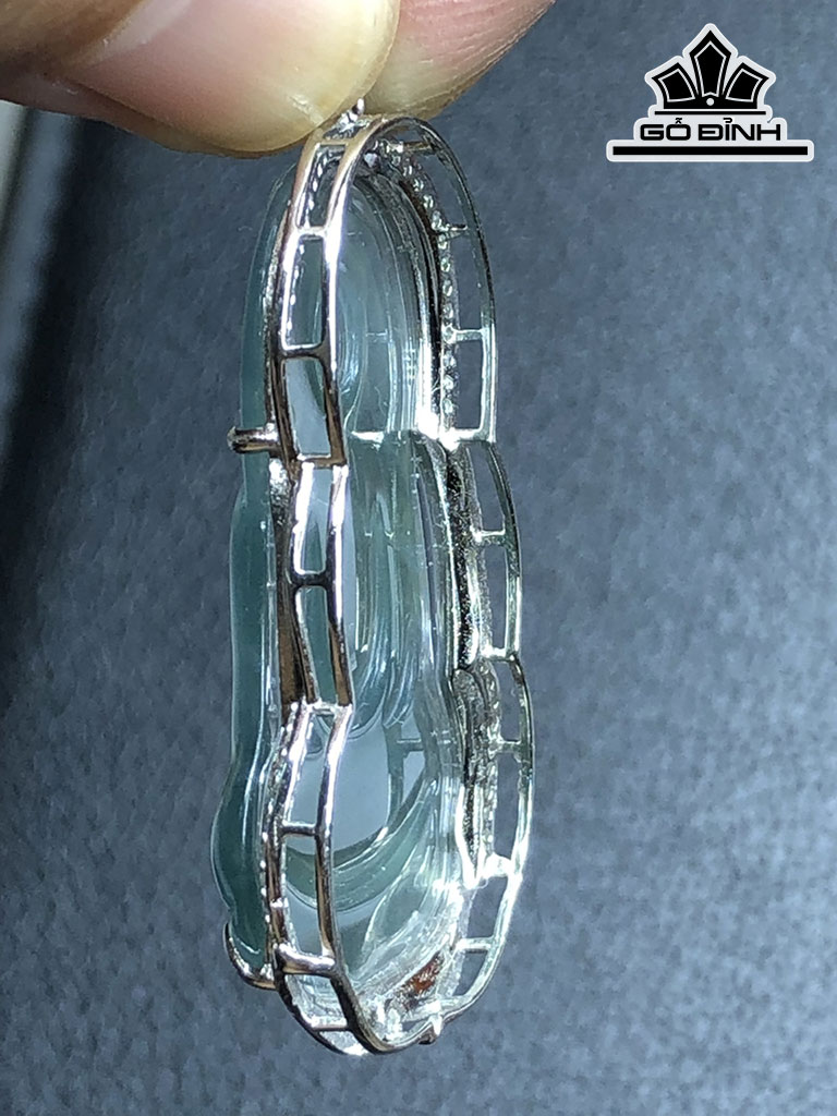 Mặt Dây Chuyền Quan Âm Đá Cẩm Thạch Cao 41 Ngang 27 Sâu 6,5 (mm) 7gr