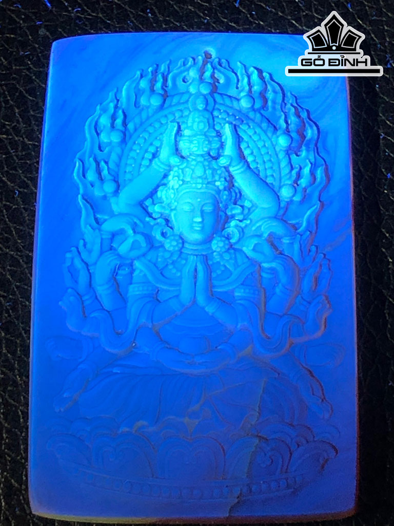 Mặt Dây Chuyền Đá Hổ Phách Cao 56 Ngang 36 Sâu 11 (mm) 17gr