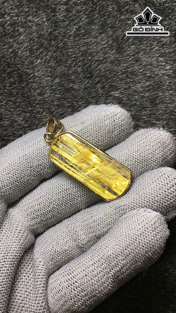 Mặt Dây Chuyền Đá Thạch Anh Tóc Vàng Cao 33,5 Ngang 15 Sâu 6,3 (mm) 7,1gr