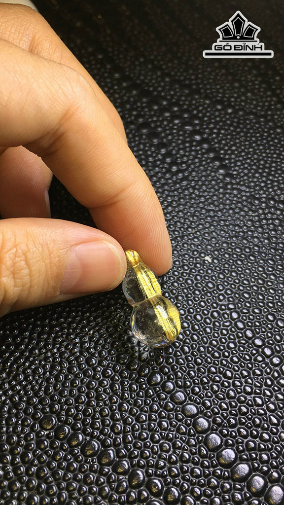 Mặt Dây Chuyền Hồ Lô Đá Thạch Anh Tóc Vàng Cao 20,8 Ngang 11,2 Sâu 10,2 (mm) 2,7gr
