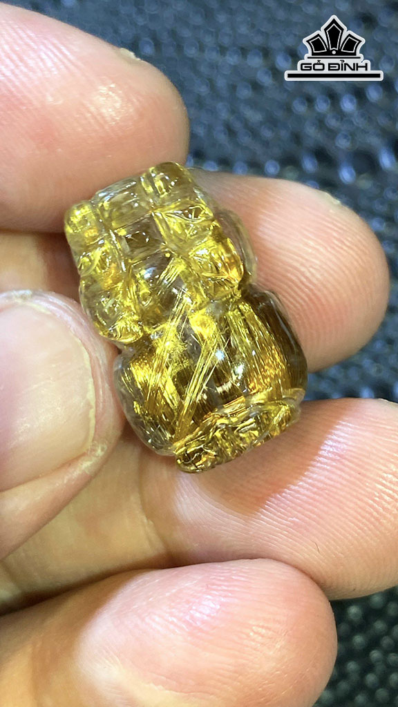 Mặt Dây Chuyền Tỳ Hưu Đá Thạch Anh Tóc Vàng Cao 21 Ngang 13,8 Sâu 11,3 (mm) 5,8gr