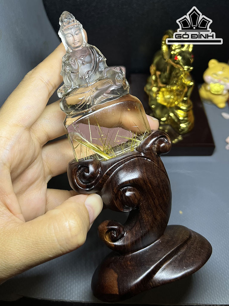Tượng Phật Bà Quan Âm Đá Thạch Anh Tóc Vàng Cao 74,3 Ngang 38,6 Sâu 18,2 (mm) 69,5gr