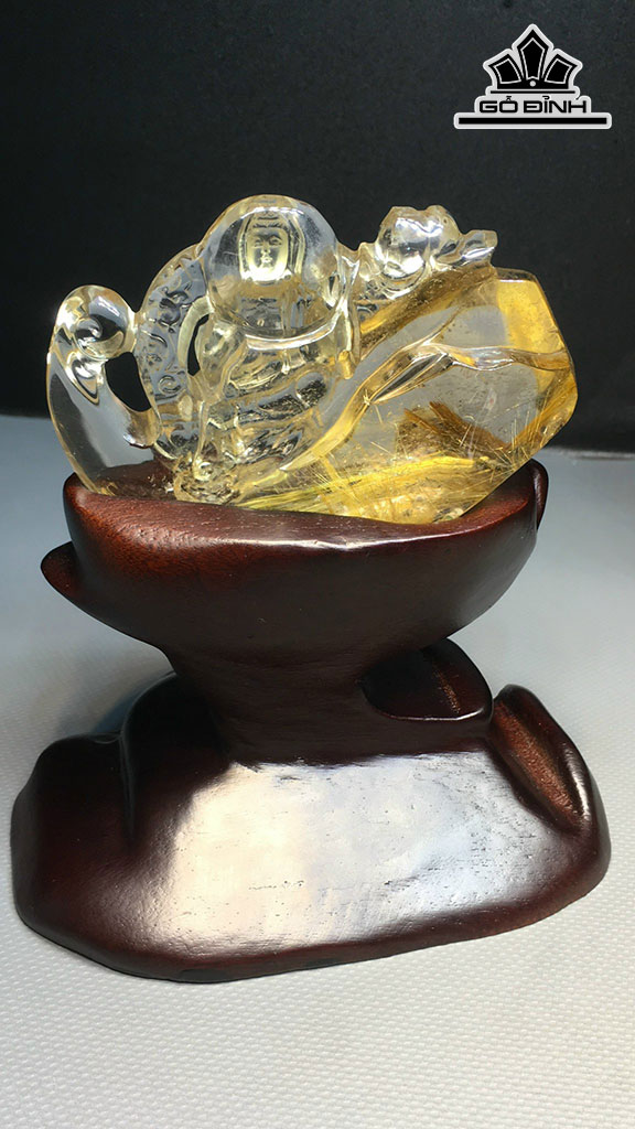 Tượng Phật Bà Quan Âm Đá Thạch Anh Tóc Vàng Cao 90 Ngang 67,8 Sâu 35 (mm) 218,8gr