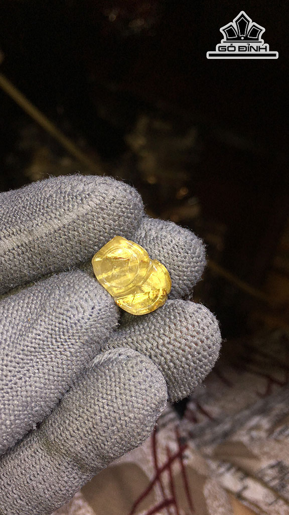 Tỳ Hưu Đá Thạch Anh Tóc Vàng Cao 15,8 Ngang 10,8 Sâu 8,3 (mm) 2,7gr
