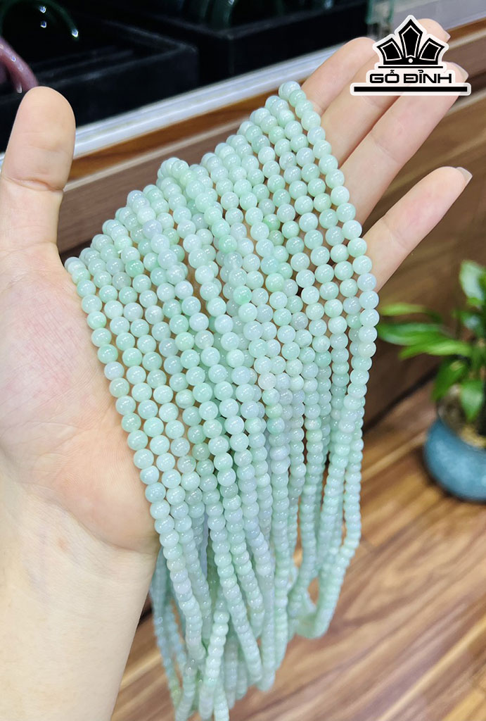 Chuỗi Đá Cẩm Thạch (Jadeite) Đường Kính Hạt 5,3-5,5 (mm)