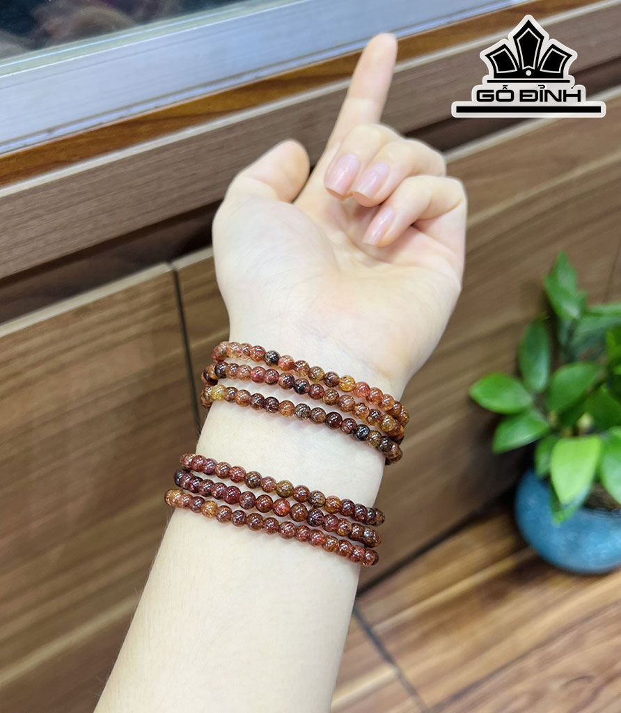 Chuỗi Đá Thạch Anh Tóc Nâu Đường Kính Hạt 4,7-5,7 (mm)