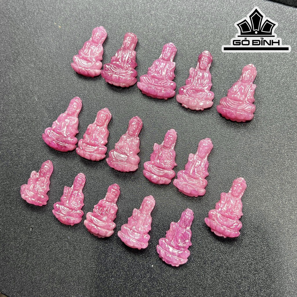 Mặt Dây Chuyền Quan Âm Đá Ruby Cao 2,8 (cm)