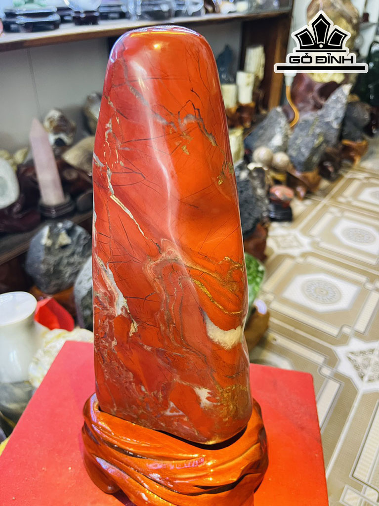 Tác Phẩm Đá Ngọc Thạch (Jasper) Cao 36 (cm) 4kg