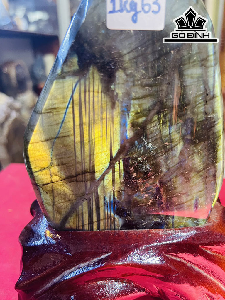 Tác Phẩm Đá Xà Cừ (Labradorite) Cao 18 (cm) 1,63kg