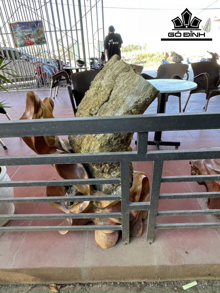 Tác Phẩm Gỗ Hóa Thạch Cao 98 (cm) 140kg