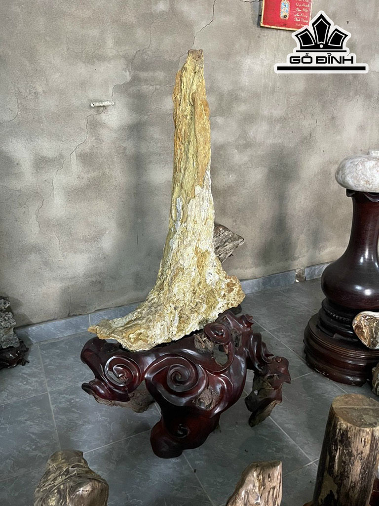 Tác Phẩm Gỗ Hóa Thạch Cao 138 (cm) 58kg