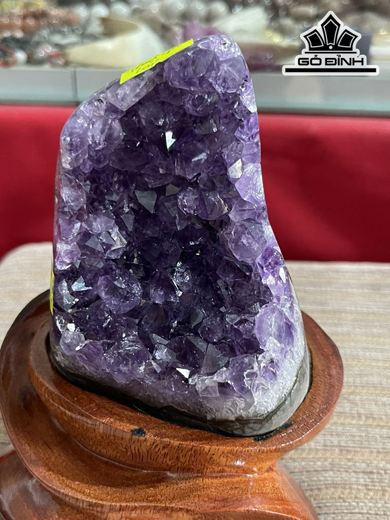 Tinh Thể Đá Thạch Anh Tím Cao 18 (cm) 1,05kg