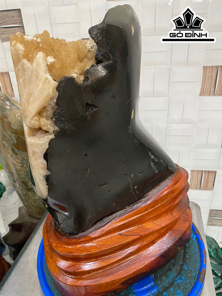 Tác Phẩm Đá Trầm Tích Cao 35 (cm) 16,8kg