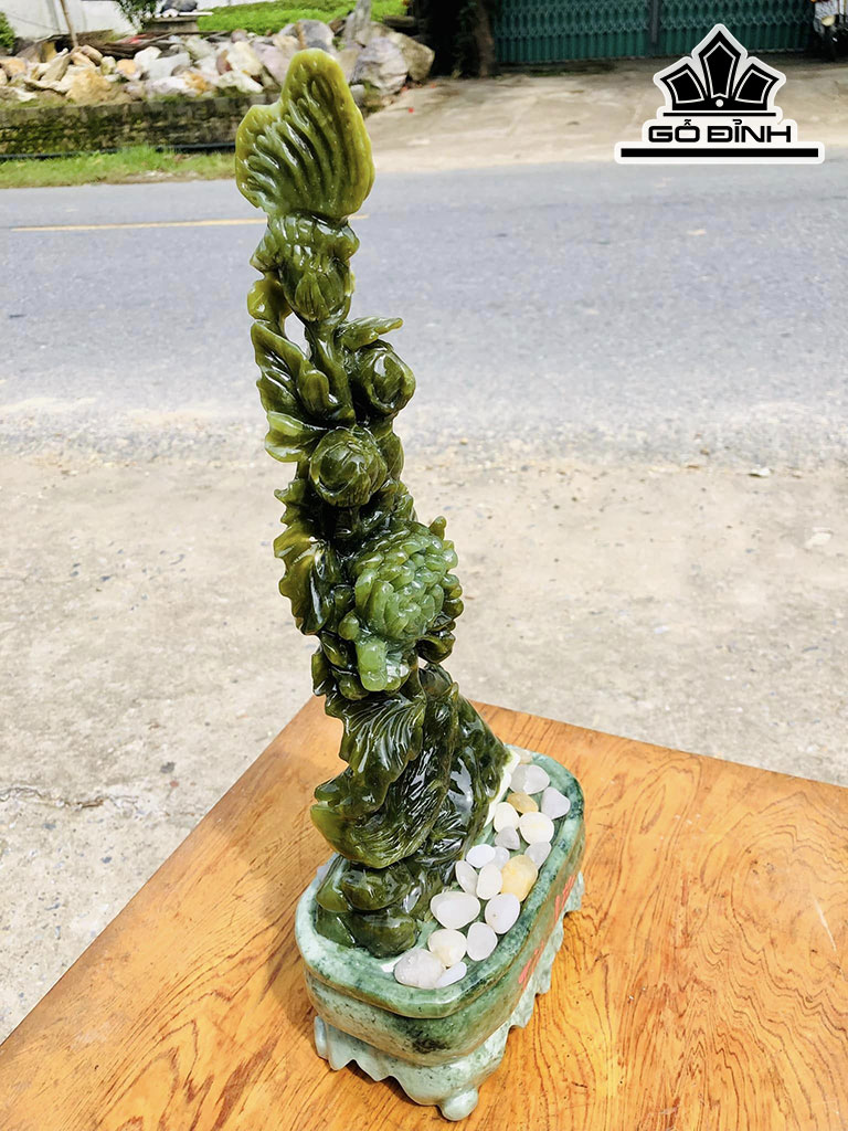 Tác Phẩm Đá Serpentine Cao 43 Ngang 16 Sâu 10 (cm) 4kg