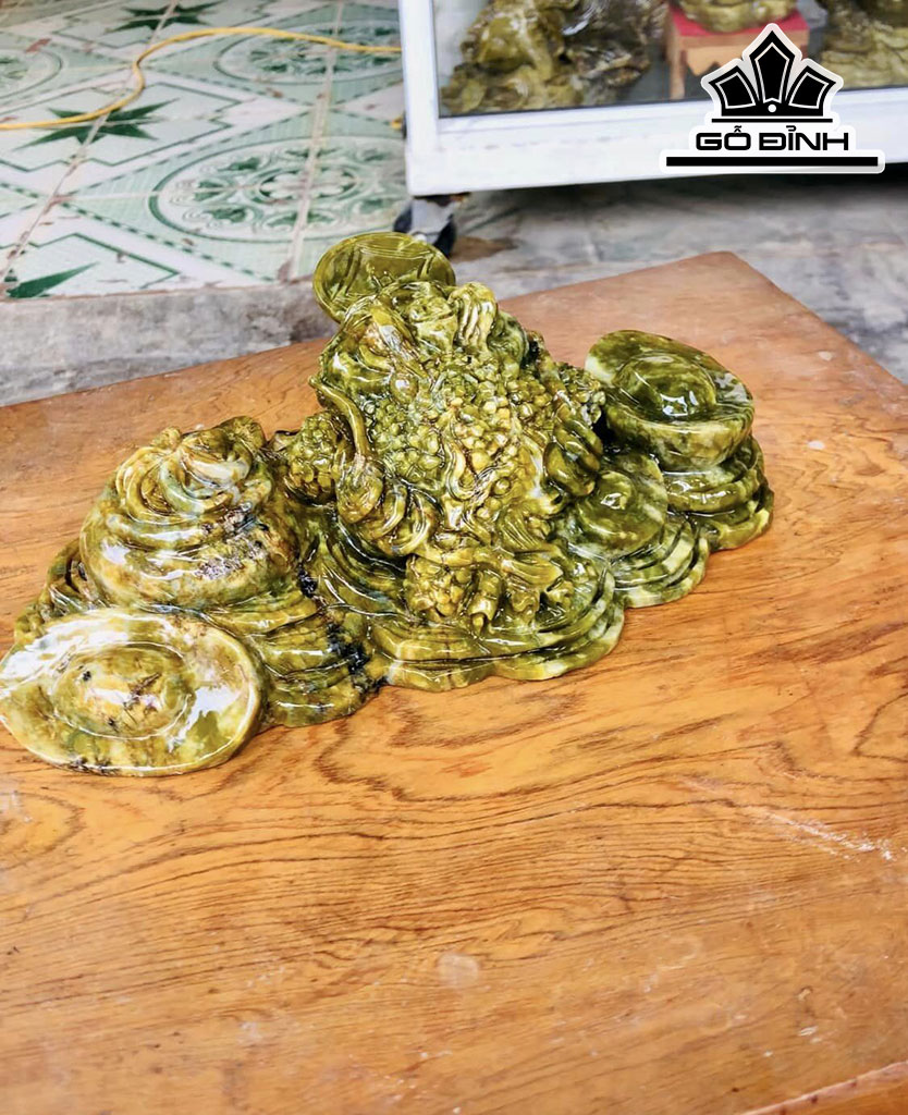 Tác Phẩm Thiềm Thừ Đá Serpentine Cao 9 Ngang 24 Sâu 15 (cm) 3kg