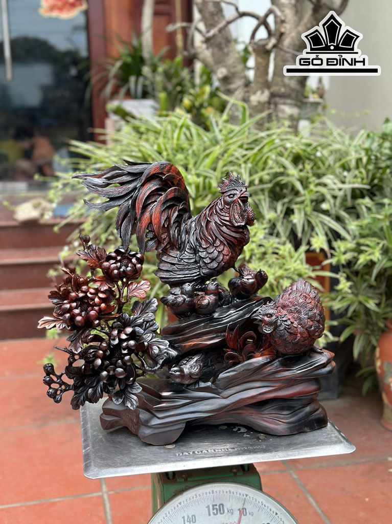 Tượng Gia Đình Gà Gỗ Trắc Cao 47 Ngang 48 Sâu 28 (cm)