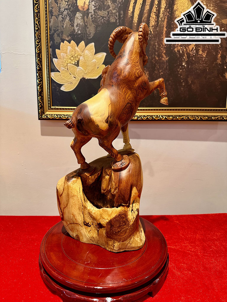 Tượng Nhất Dương Gỗ Hương Cao 47 Ngang 27 Sâu 17 (cm)