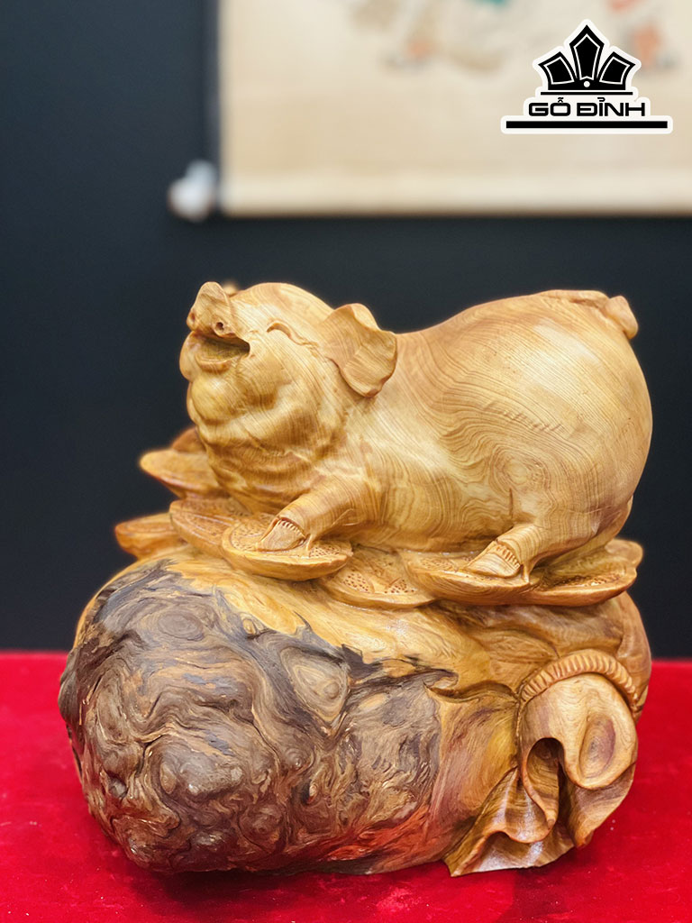 Tượng Heo Phong Thủy Gỗ Pơ Mu Cao 25 Ngang 26 Sâu 21 (cm)