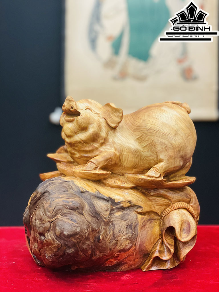 Tượng Heo Phong Thủy Gỗ Pơ Mu Cao 25 Ngang 26 Sâu 21 (cm)