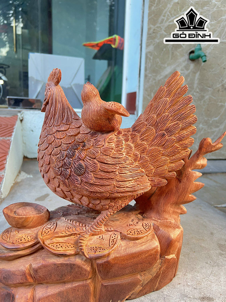 Tượng Gà Phong Thủy Gỗ Hương Cao 32 Ngang 32 Sâu 23 (cm)