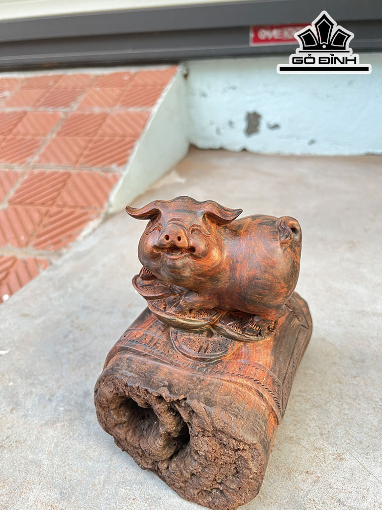 Tượng Heo Phong Thủy Gỗ Trắc Cao 16 Ngang 12 Sâu 16 (cm)