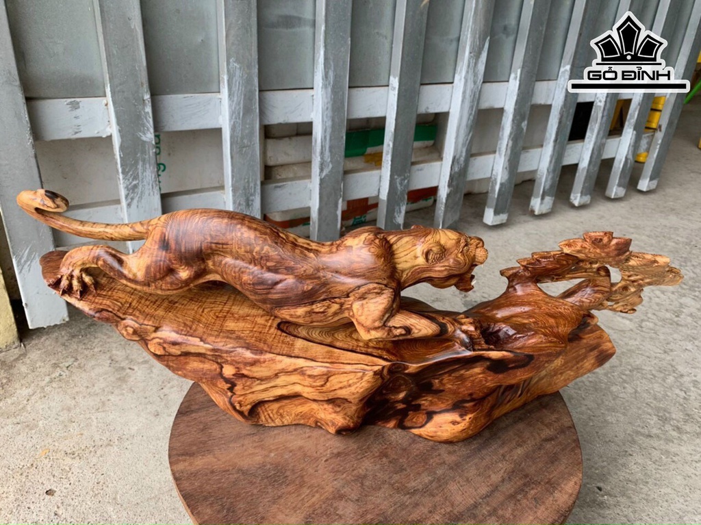 Tượng Báo Săn Mồi Gỗ Cẩm Ngang 60 Cao 23 Sâu 13 (cm)