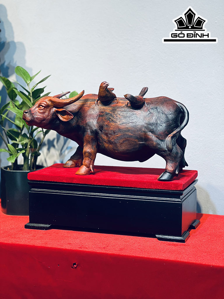 Tượng Trâu Gỗ Trắc Ngang 36 Cao 21 Sâu 15 (cm)