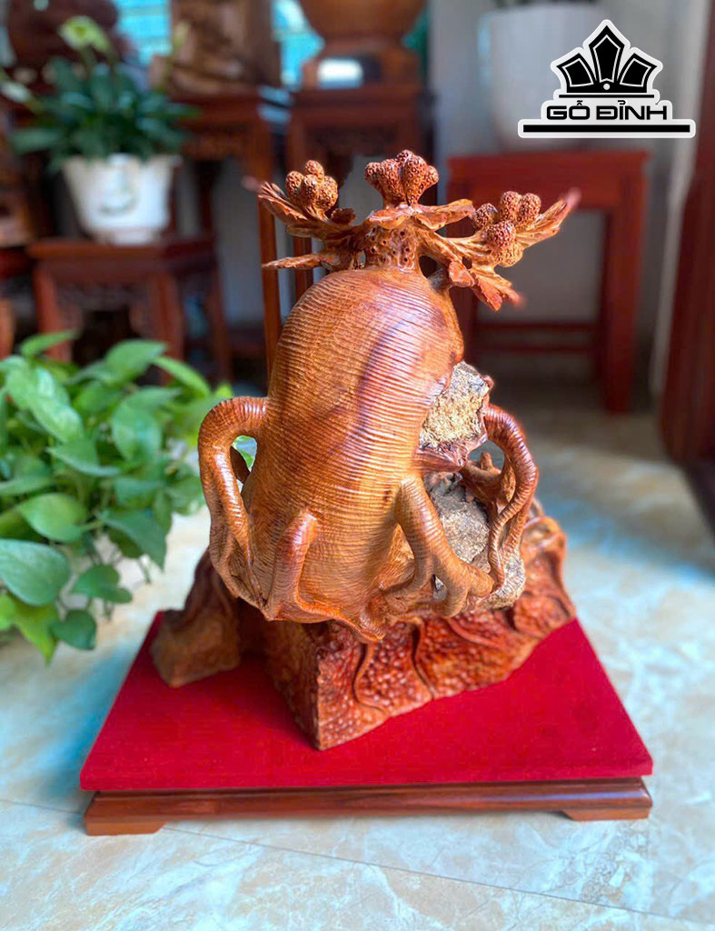 Củ Sâm Phong Thủy Gỗ Hương Cao 52 Ngang 39 Sâu 28 (cm)