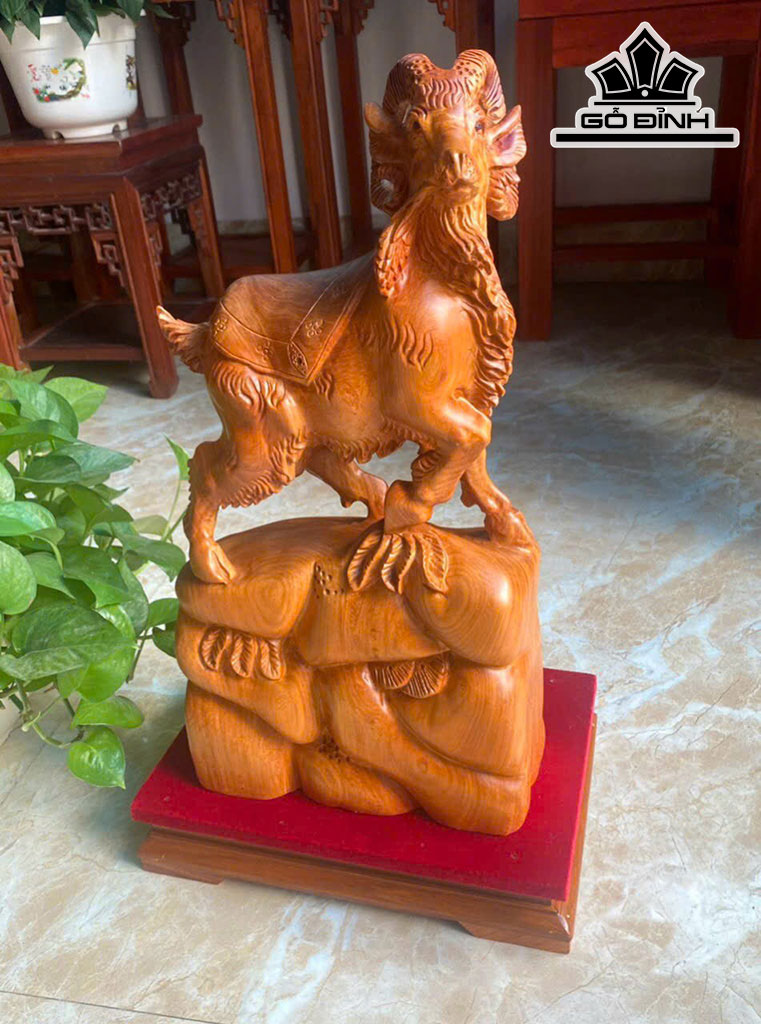 Tượng Nhất Dương Gỗ Hương Cao 52 Ngang 23 Sâu 11 (cm)