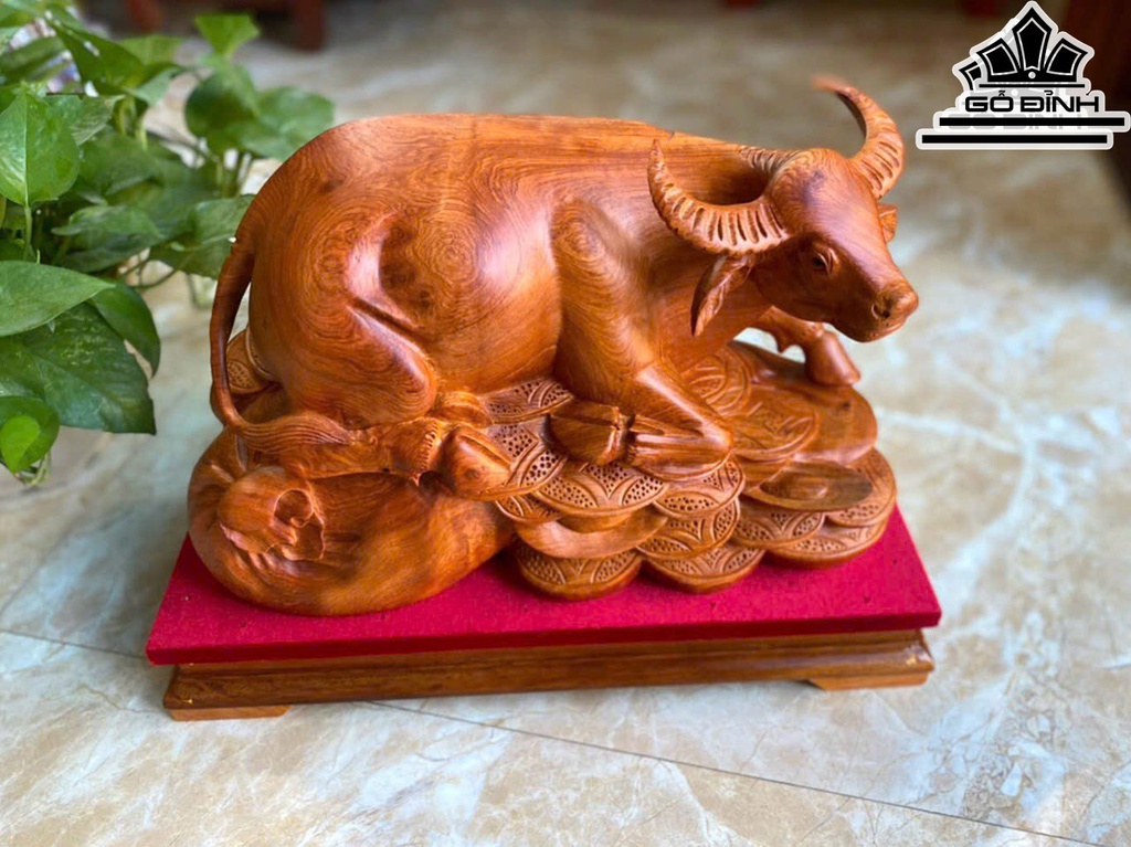 Tượng Trâu Gỗ Hương Cao 30 Ngang 40 Sâu 16 (cm)