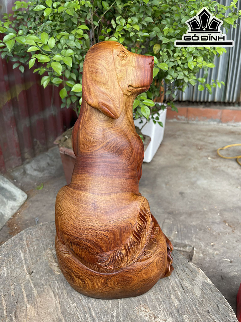 Tượng Chó Gỗ Hương Cao 37 Ngang 20 Sâu 20 (cm)