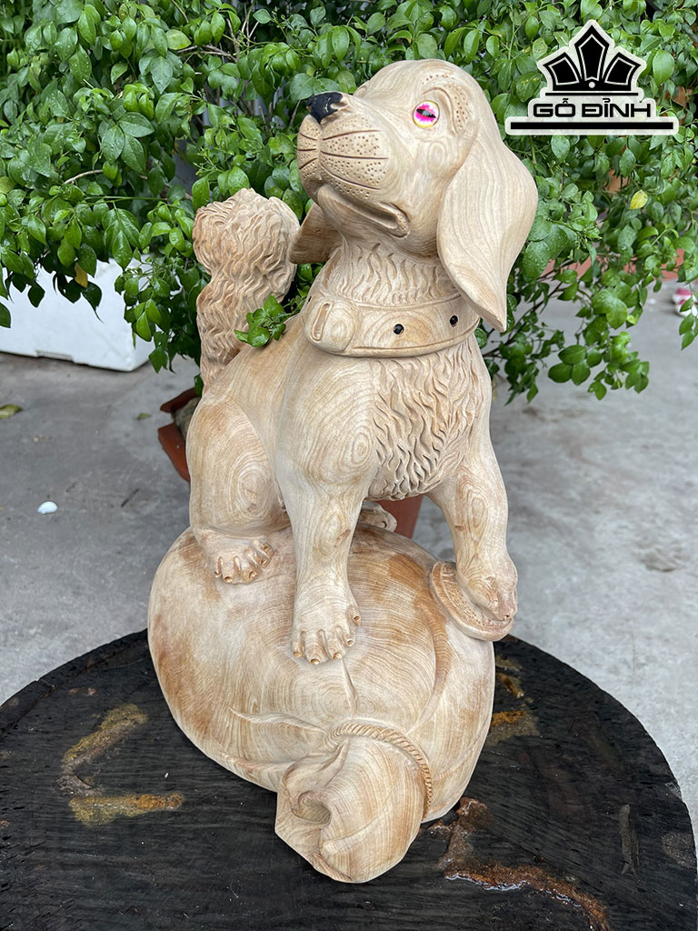 Tượng Chó Gỗ Ngọc Am Cao 42 Ngang 28 Sâu 18 (cm)